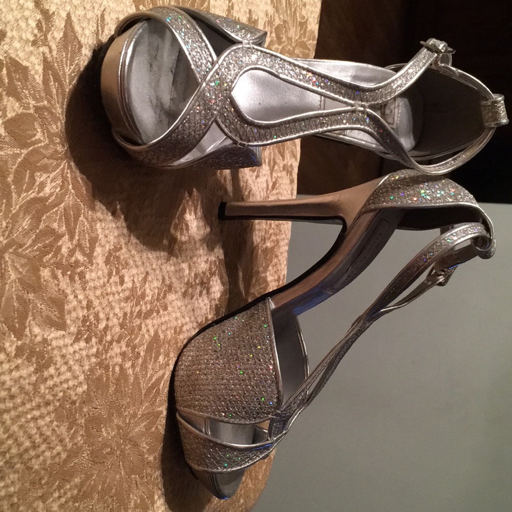 Women’s dress shoes